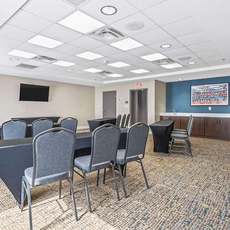 Hampton Inn Columbus-North Exteriér fotografie