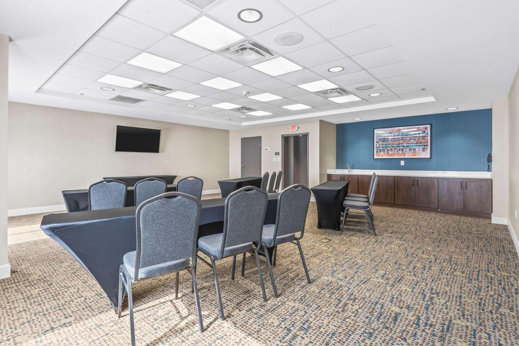 Hampton Inn Columbus-North Exteriér fotografie