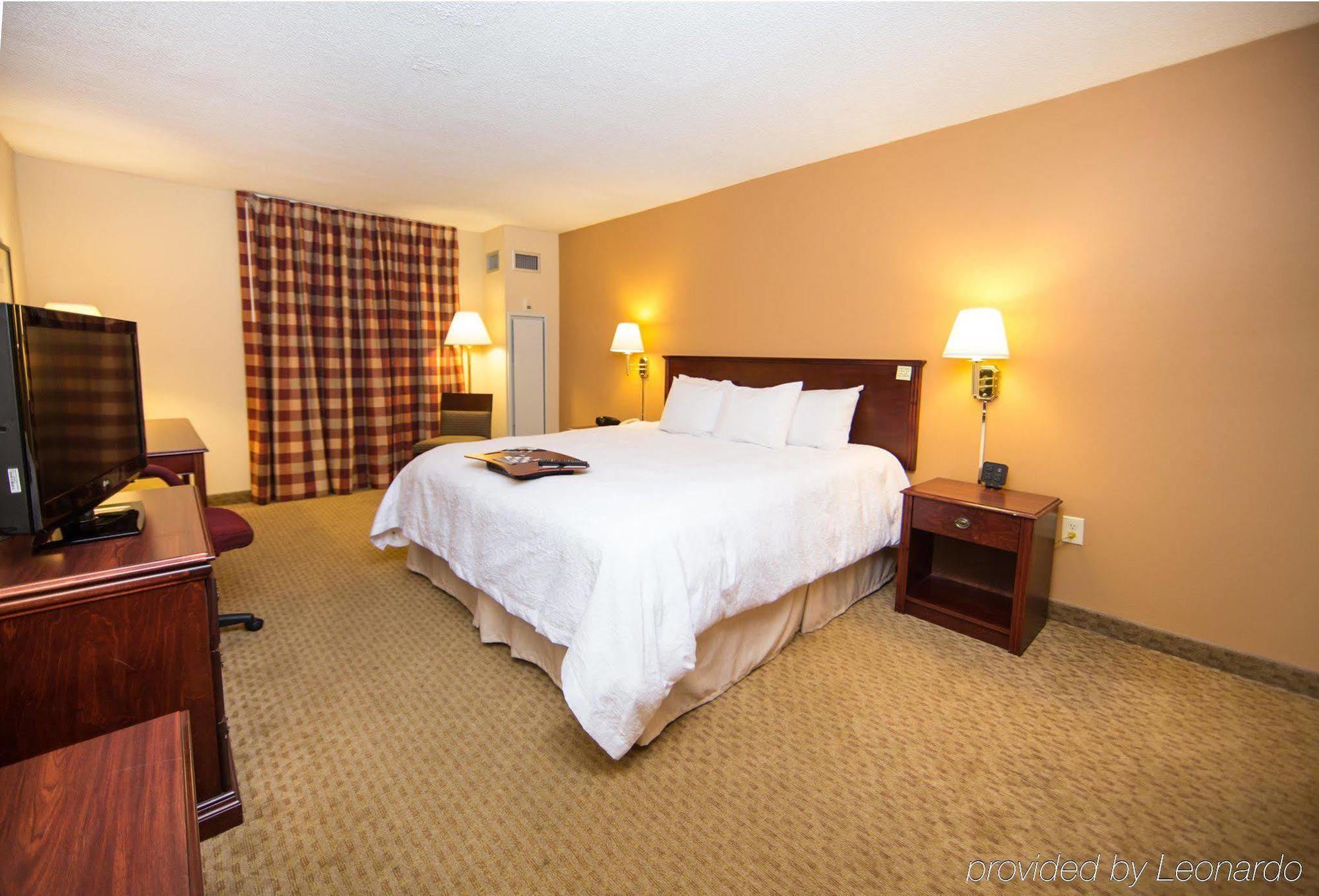 Hampton Inn Columbus-North Exteriér fotografie